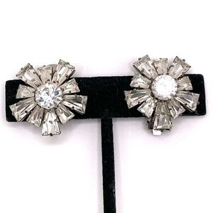 Vintage Unsigned Clear Rhinestone Windmill Shape Clip-on Earrings